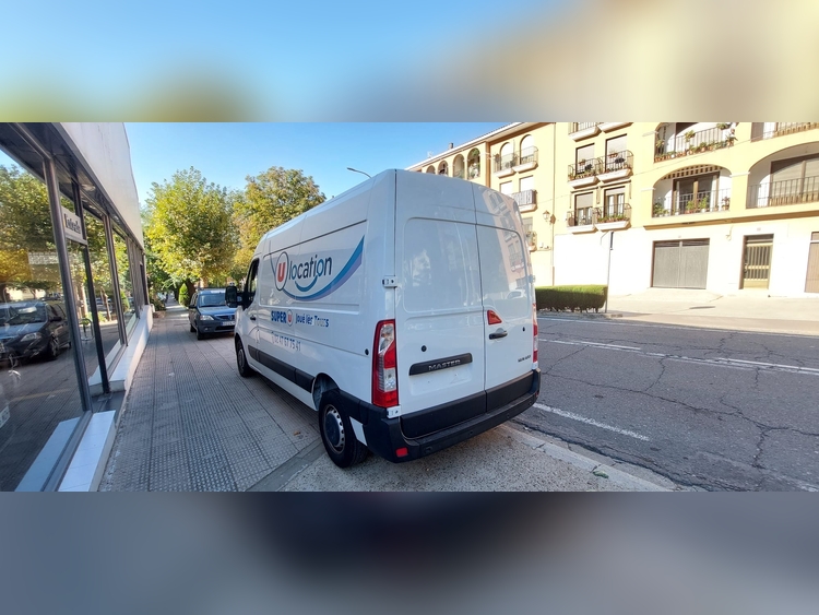 Renault Master 2.3 135CV foto 11